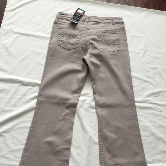 George brand flare beige jeans - Picture 2 of 4